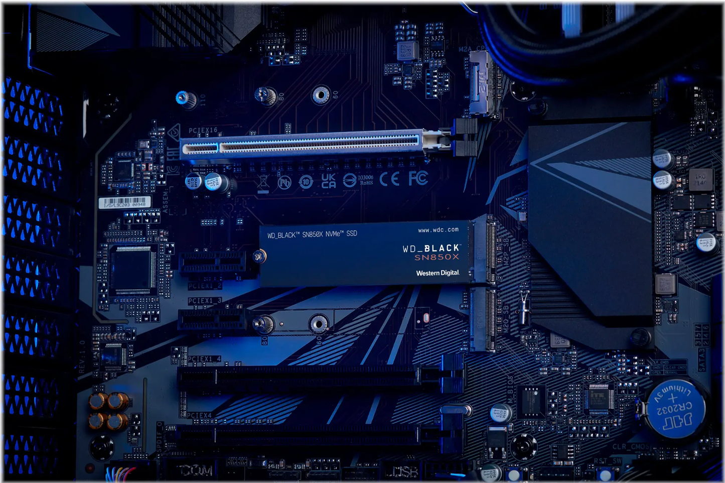 WD_BLACK 2TB SN850X NVMe Internal Gaming SSD Solid State Drive - Gen4 PCIe, M.2 2280, Up to 7,300 MB/s - WDS200T2X0E